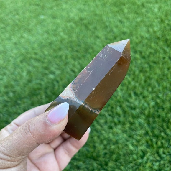 Carnelian Tower - Picture 2 of 12